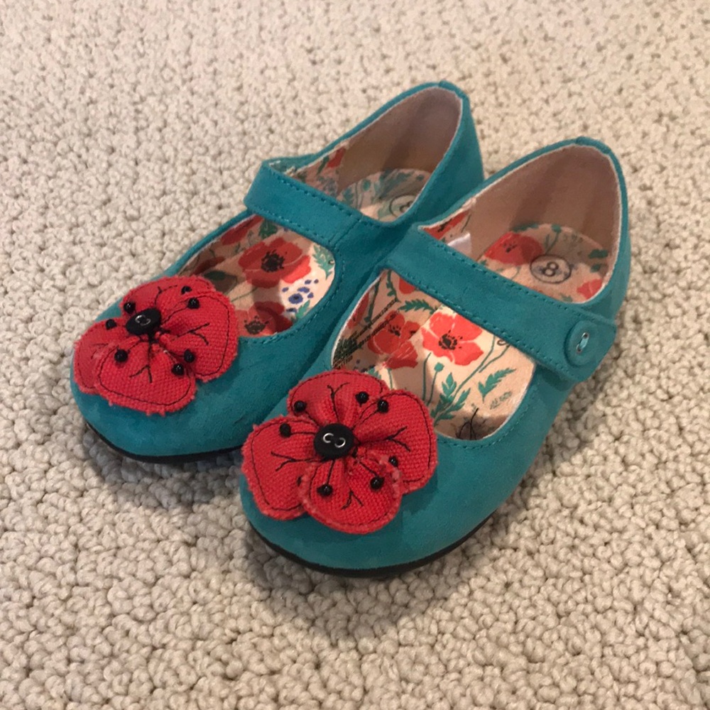 EUC- OshKosh Mary Janes, toddler size 8